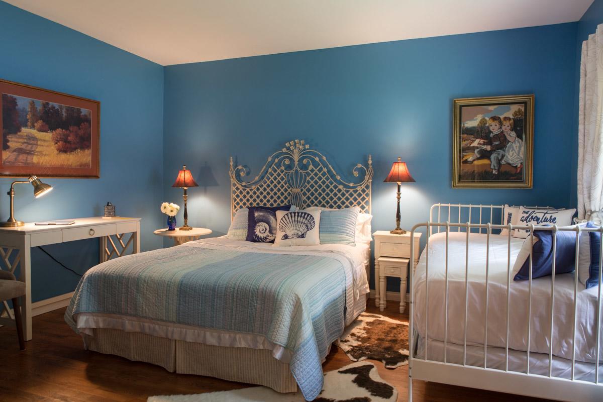 Sleepy Creek Country Manor Bed and Breakfast Bragg Creek Exteriör bild