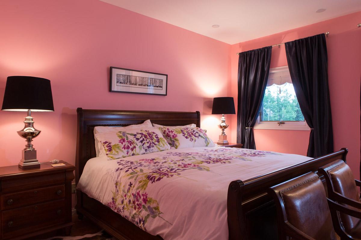 Sleepy Creek Country Manor Bed and Breakfast Bragg Creek Exteriör bild