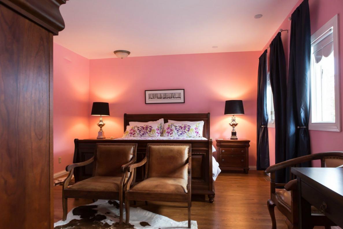 Sleepy Creek Country Manor Bed and Breakfast Bragg Creek Exteriör bild